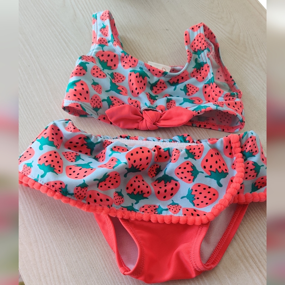 Cat & Jack Girls 2-Piece Strawberry Print Swimsuit Size 9 Months